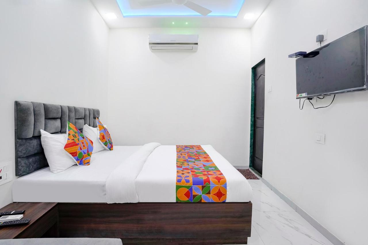 Hotel Fabexpress Bhau Residency - Nr Mumbai International Airport Esterno foto