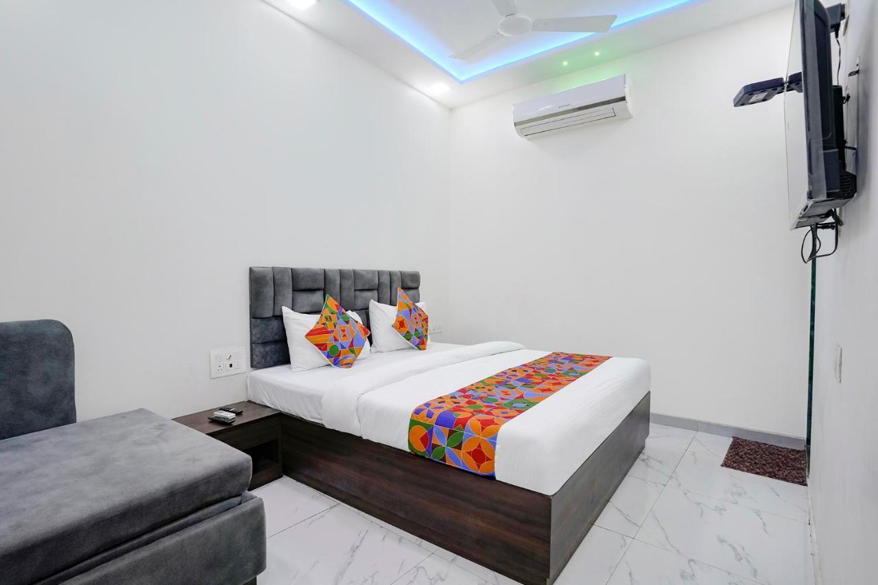 Hotel Fabexpress Bhau Residency - Nr Mumbai International Airport Esterno foto