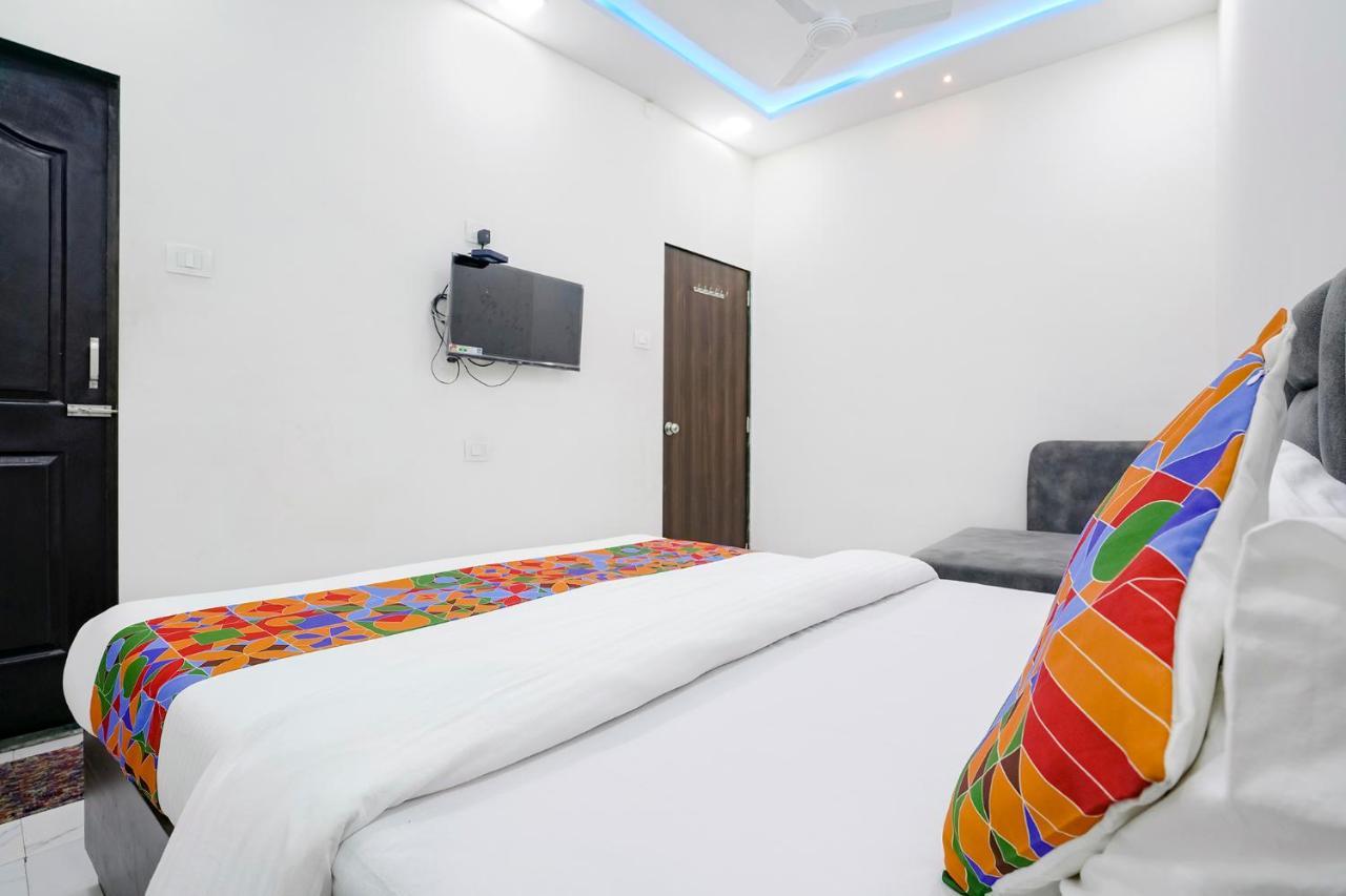 Hotel Fabexpress Bhau Residency - Nr Mumbai International Airport Esterno foto